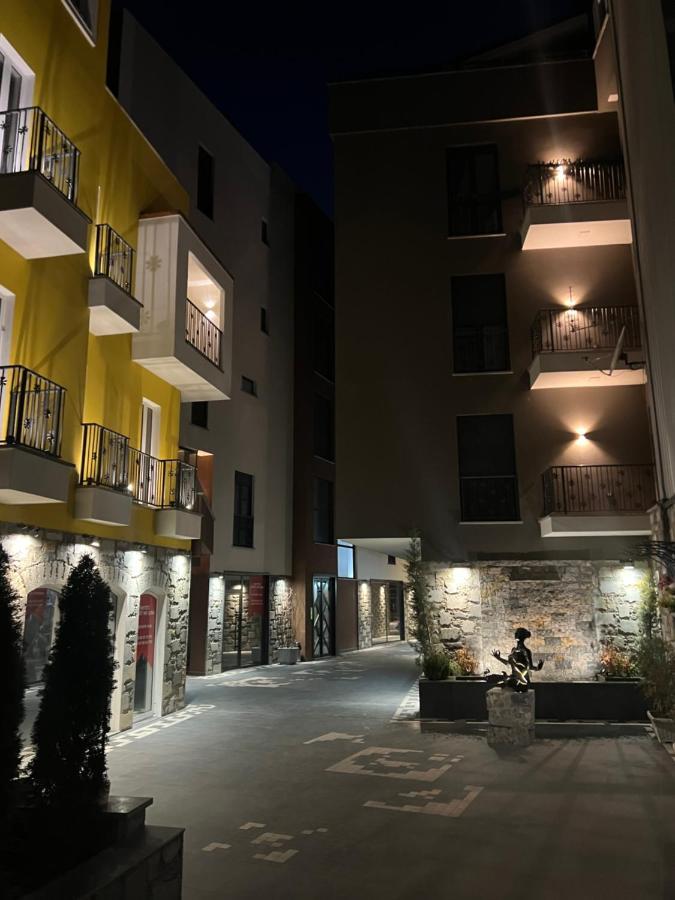Alma Rose Apartment Korce Eksteriør billede