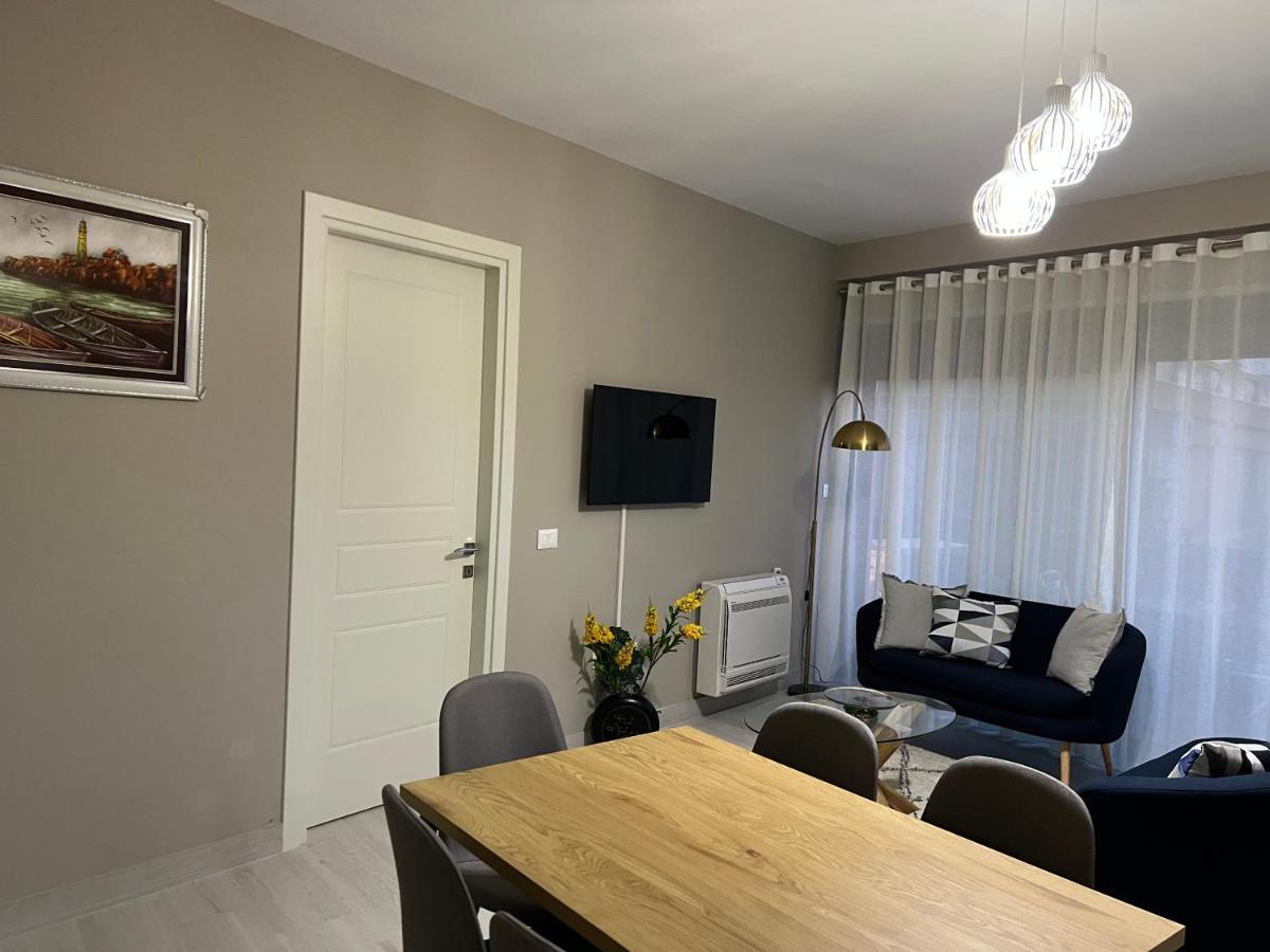 Alma Rose Apartment Korce Eksteriør billede