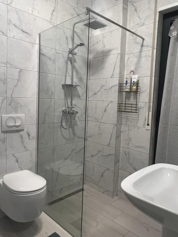 Alma Rose Apartment Korce Eksteriør billede